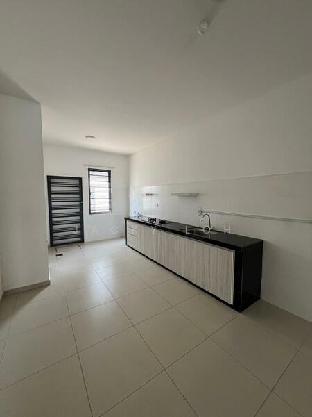 Resort Home Bandar Sri Sendayan - 3