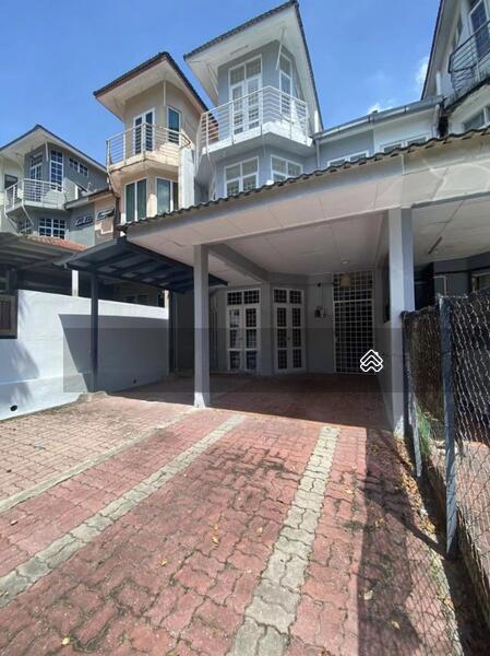 Taman Bukit Utama - 1