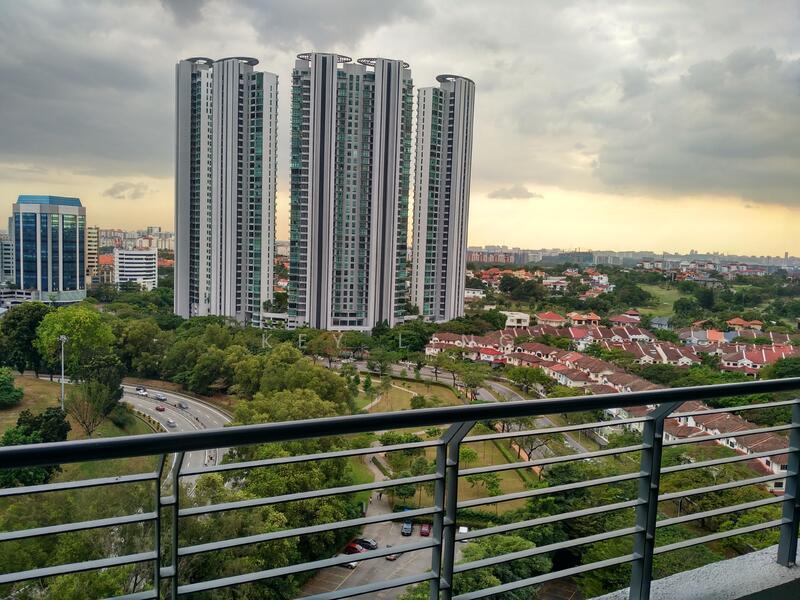 Tropicana Avenue - 4
