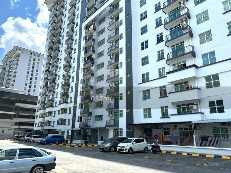 Lake View Suites - 1