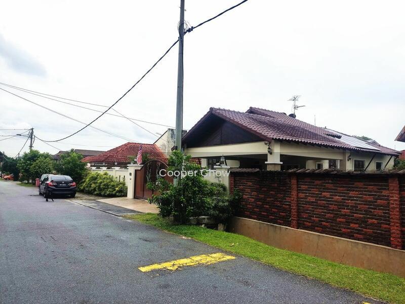 Bungalow at SS1, SS 1, Kampung Tunku, PJ, Petaling Jaya - 3