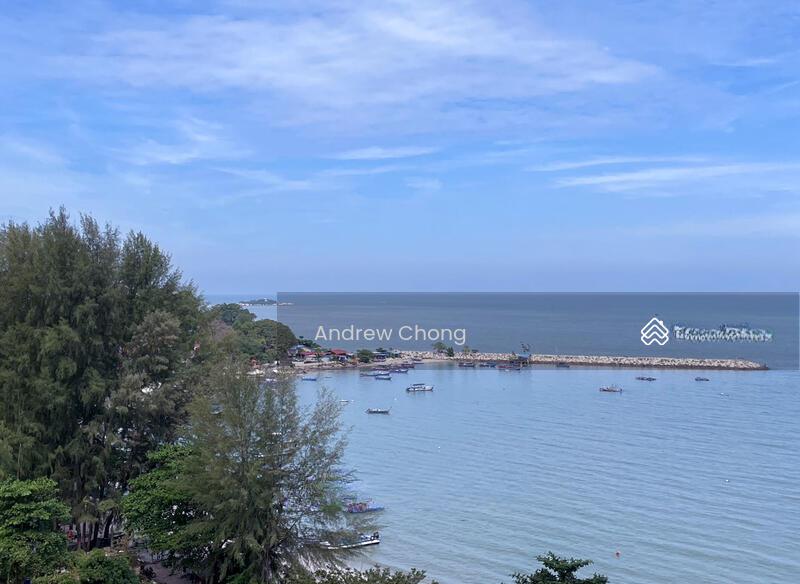 Quayside Seafront Resort Condominiums - 3