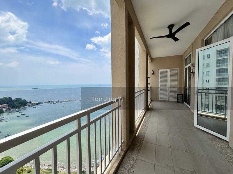 Quayside Seafront Resort Condominiums - 3