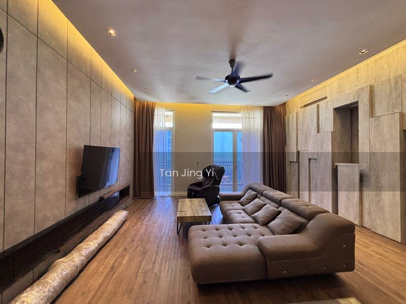 Quayside Seafront Resort Condominiums - 1