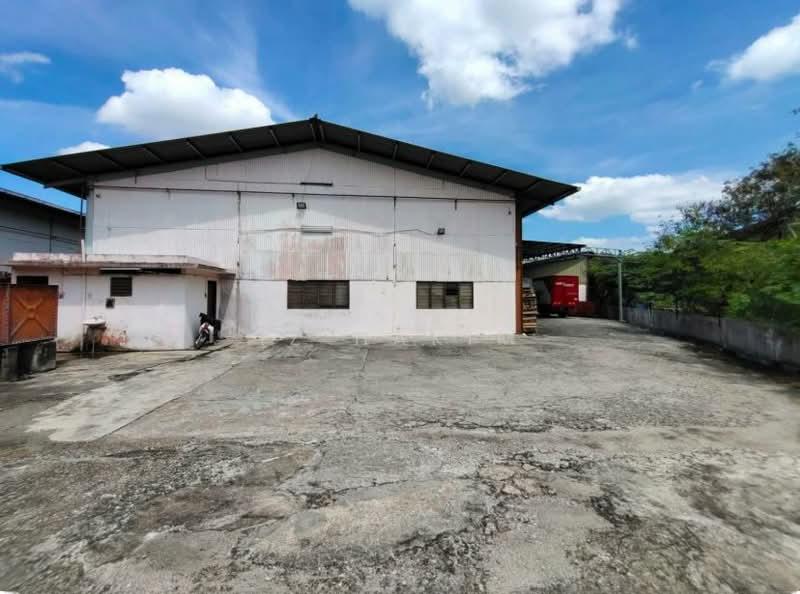 Tenanted! Industrial Warehouse Seksyen 32 Kota Kemuning - 4