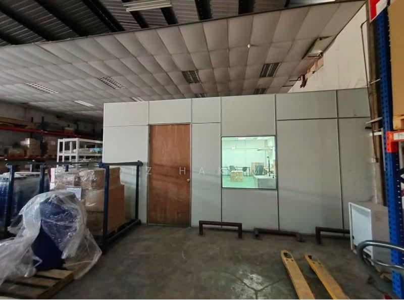 Tenanted! Industrial Warehouse Seksyen 32 Kota Kemuning - 5