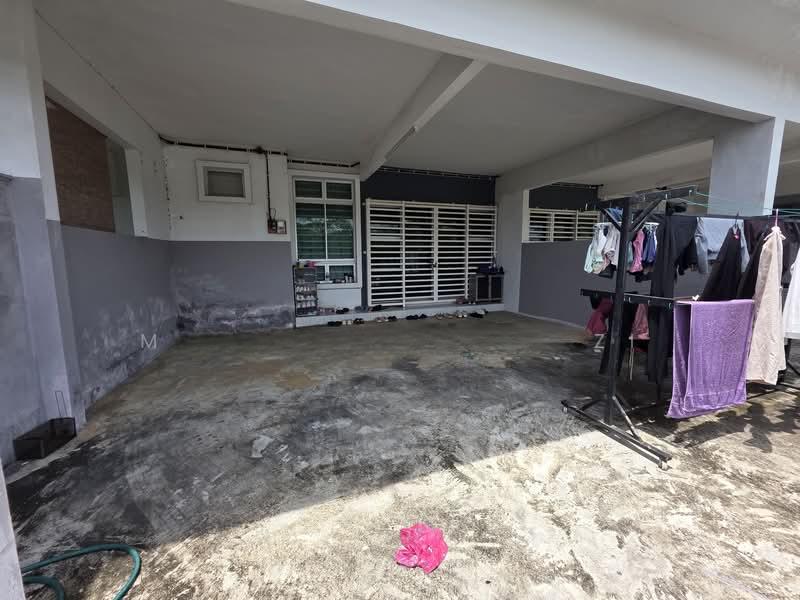 Indera Mahkota 15 - 3