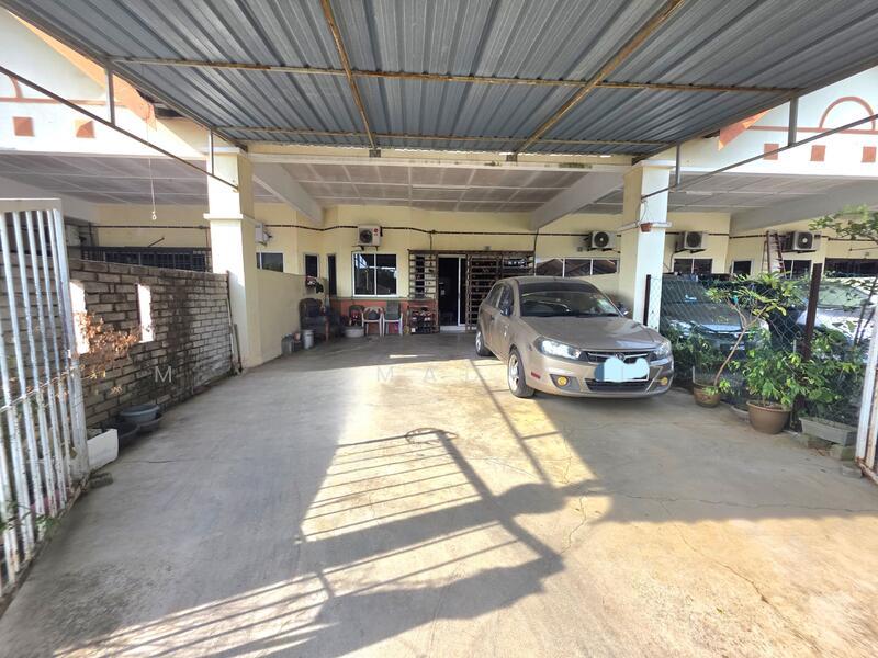 Kampung Seberang Baluk - 2