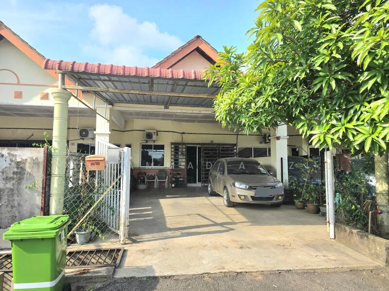 Kampung Seberang Baluk - 1