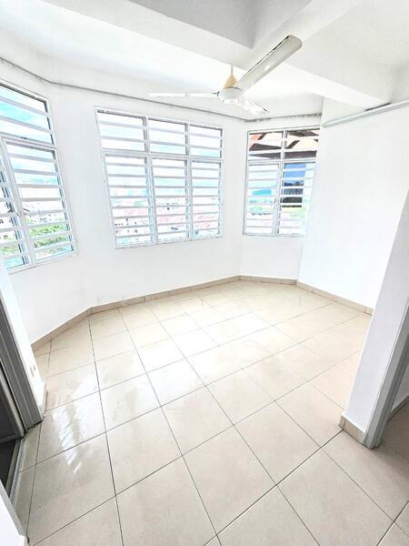 Ixora Heights Apartment - 4