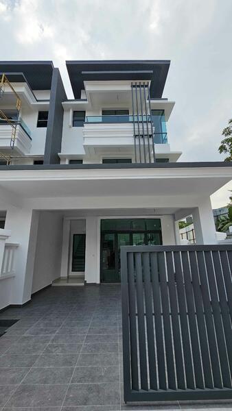 Taman Bukit Mandarina - 1