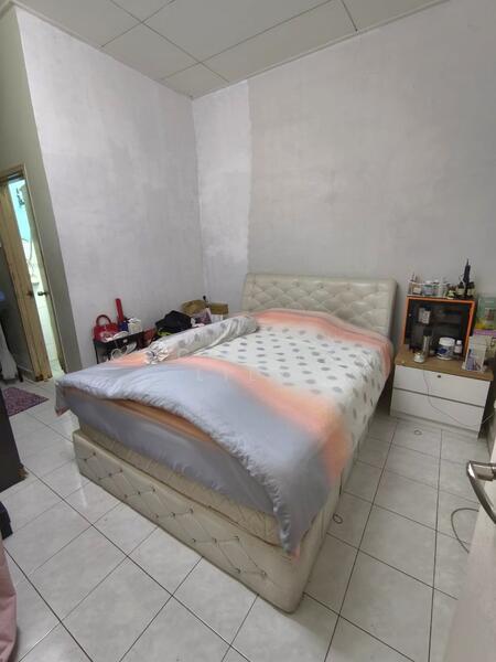 Taman Puteri Wangsa, 81800 Ulu Tiram, Johor Bahru - 5