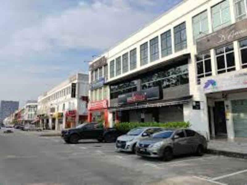 Taman Mount Austin - 3