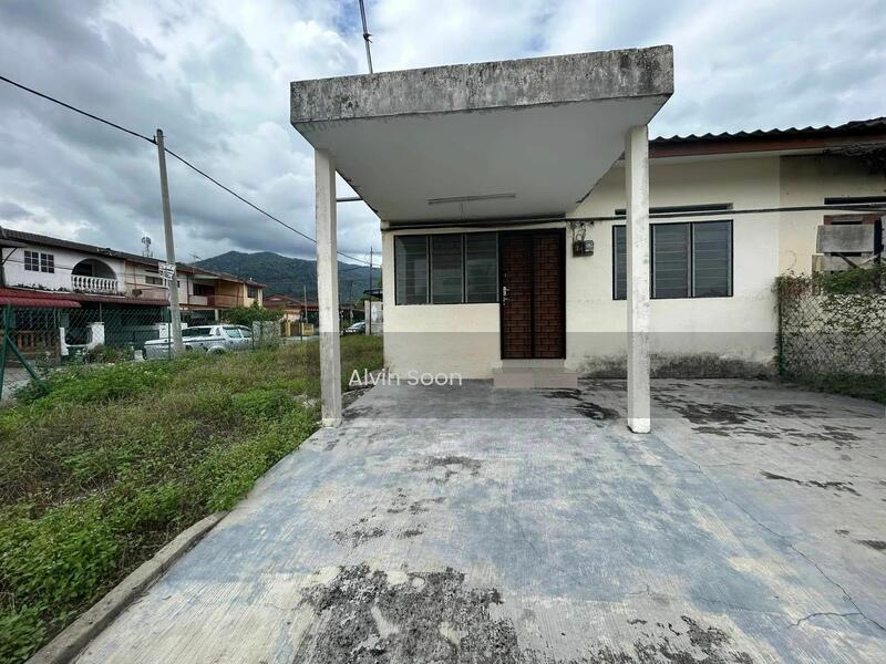 Terrace house at Taman Chepor Jaya - 1