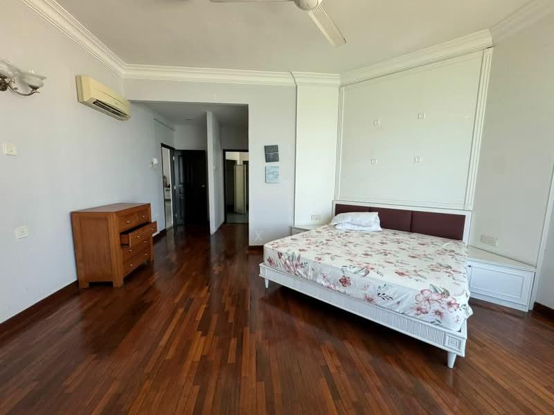 Gurney Beach Resort - 2
