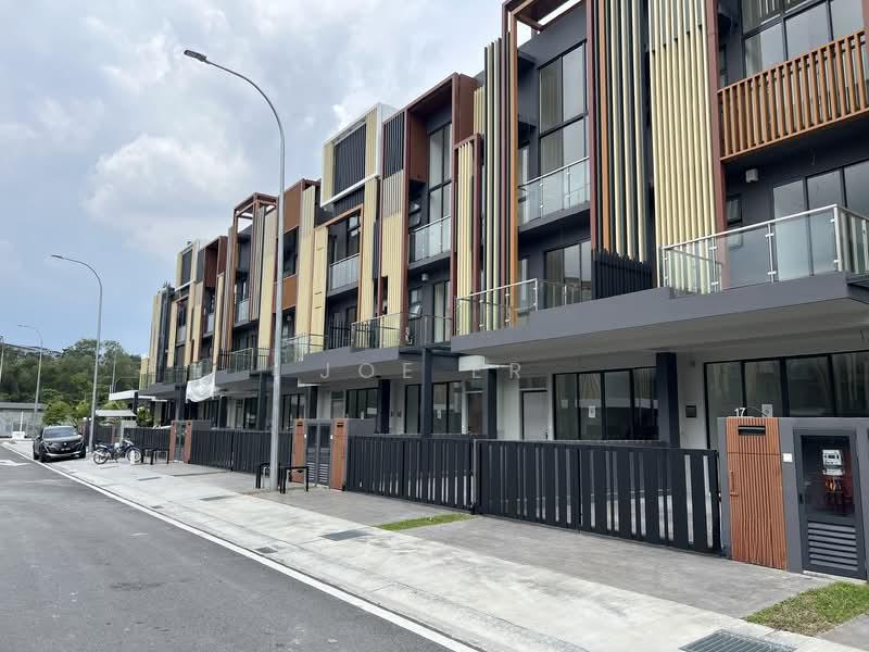 Taman Puchong Legenda - 1