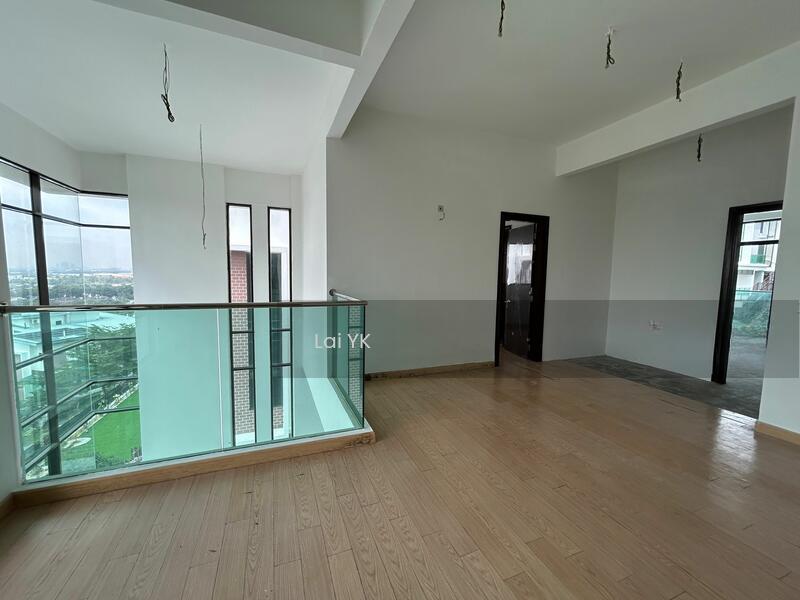 Semi-D house at Putra Heights - 3