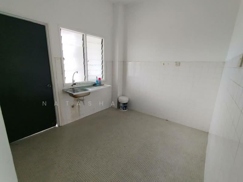 Flat Taman Alam Megah - 4