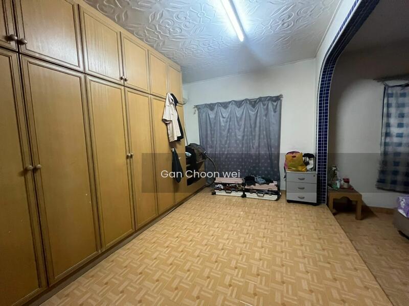 Terrace house at Usj 2 - 2
