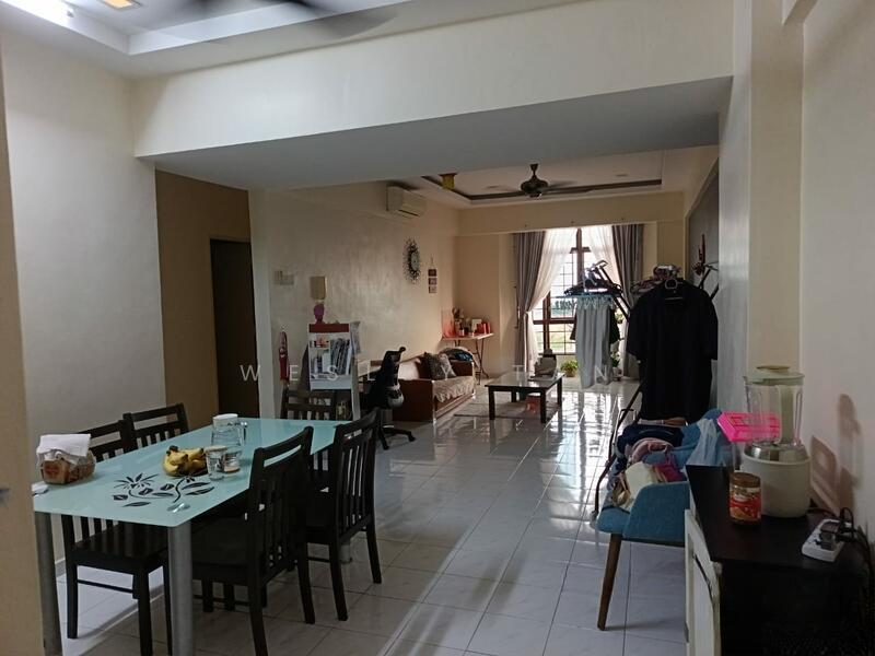 Straits Court - 2