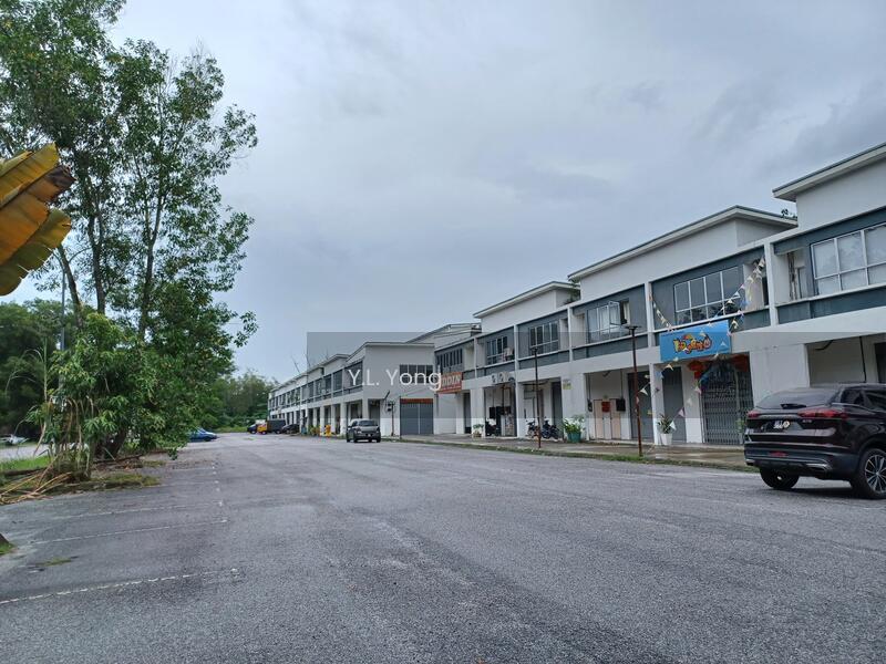 Serendah - - 3