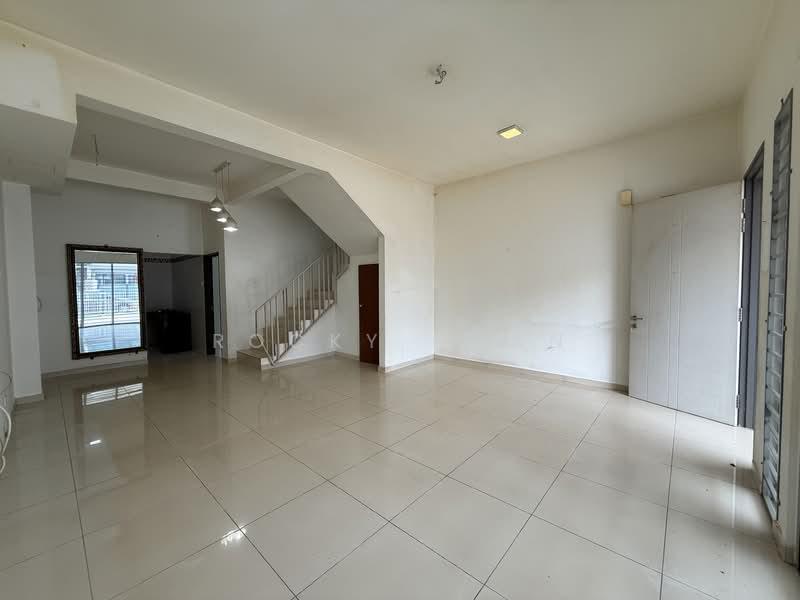 Acacia Park 4B - 5