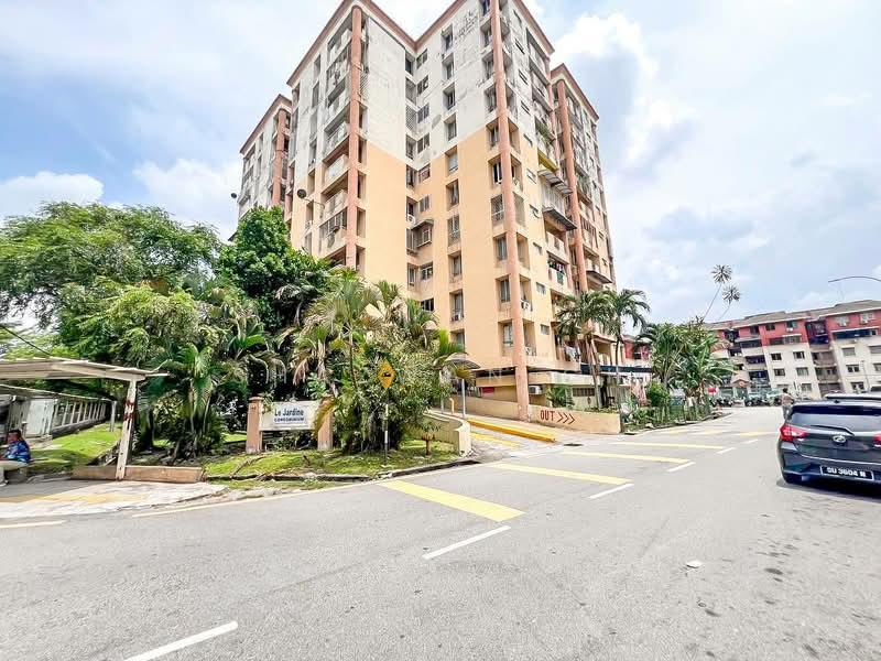 Le Jardine Condominium - 3