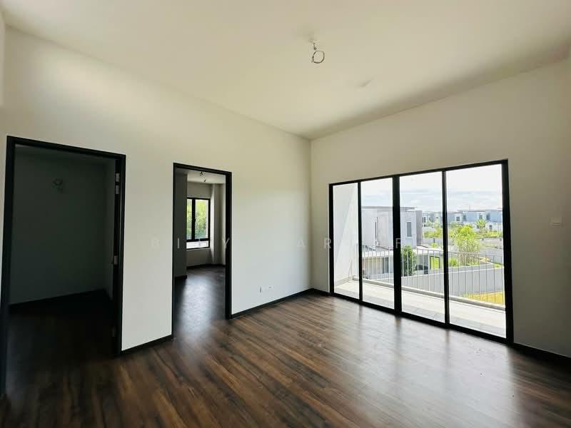 Kajang East - 4