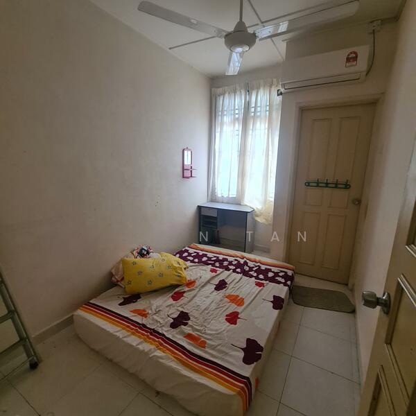 taman universiti beside taman sri pulai perdana - 5