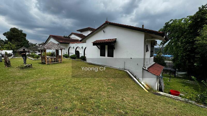 Bungalow at Bukit Bandaraya - 2