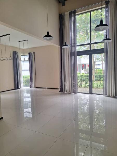 Breezeway Parkhomes, 3.5 Storey (Corner Lot) - 3