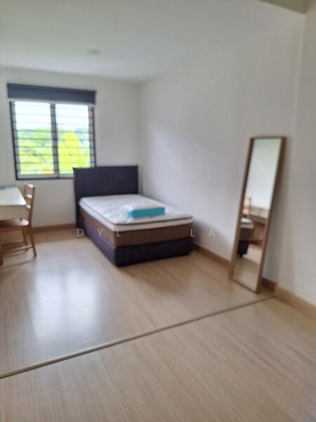 Laurel @ Laman View - 4