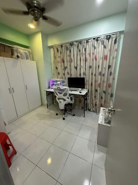 Main Place Residence - 5