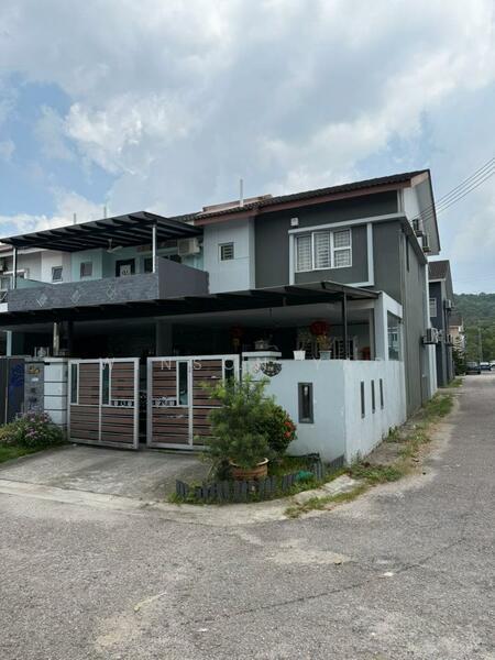 2 Storey Terrace Jln Bayu Tmn Nusa Bayu Iskandar Puteri JB End Lot - 1