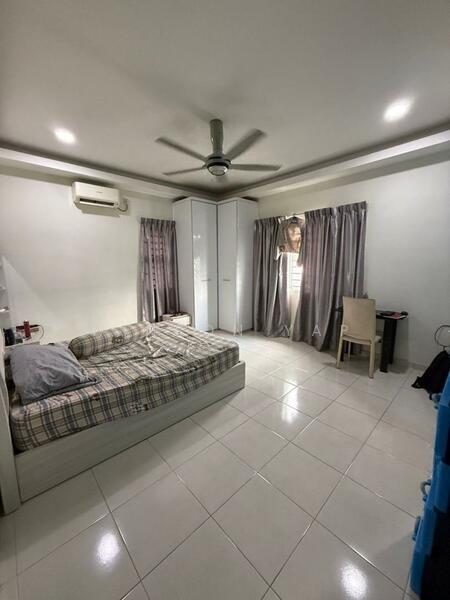 2 Storey Terrace Jln Bayu Tmn Nusa Bayu Iskandar Puteri JB End Lot - 3