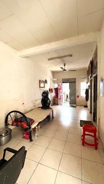 Taman Free School - 5
