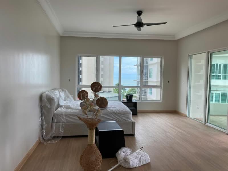 The Cove Condominium - 5