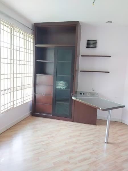 Regency Heights Condo - 5