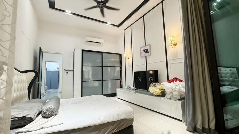Jade 1 & 2 @ Seri Austin Hills - 5