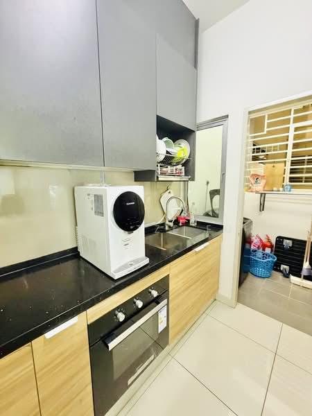 Savanna Executive Suite @ Southville City - 3