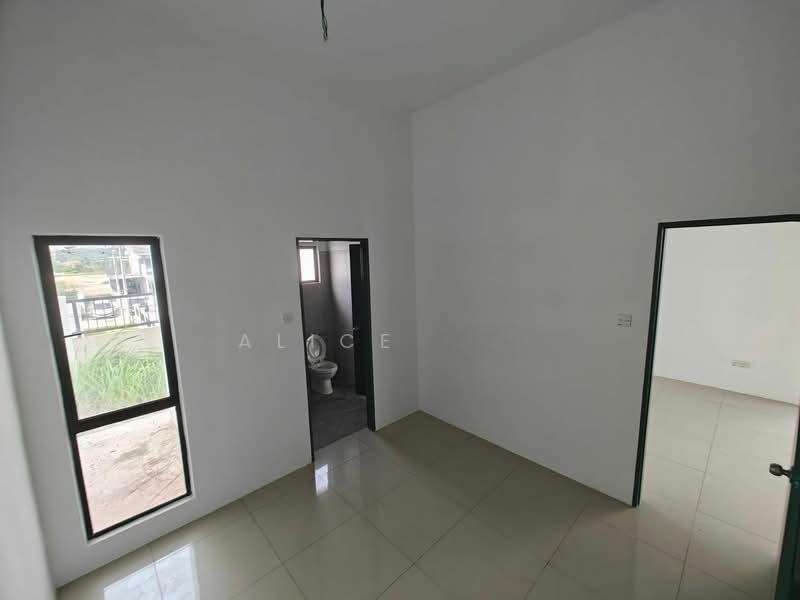 Taman Scientex Rawang - 4