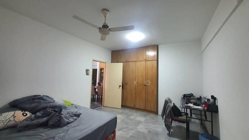 Jasmine Towers - 5