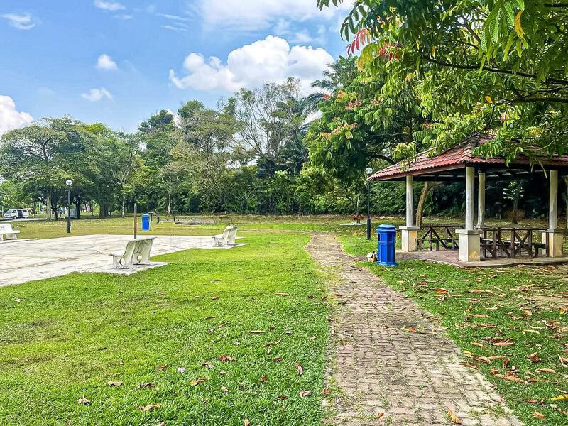 PRIME LOCATION Double Storey Superlink Usj 3 - 5