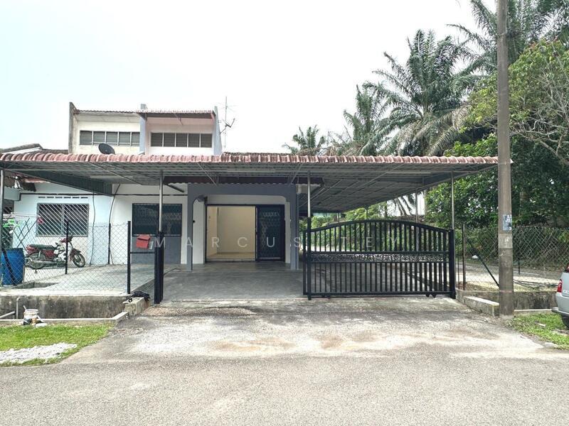 Kluang Kluangs - 4