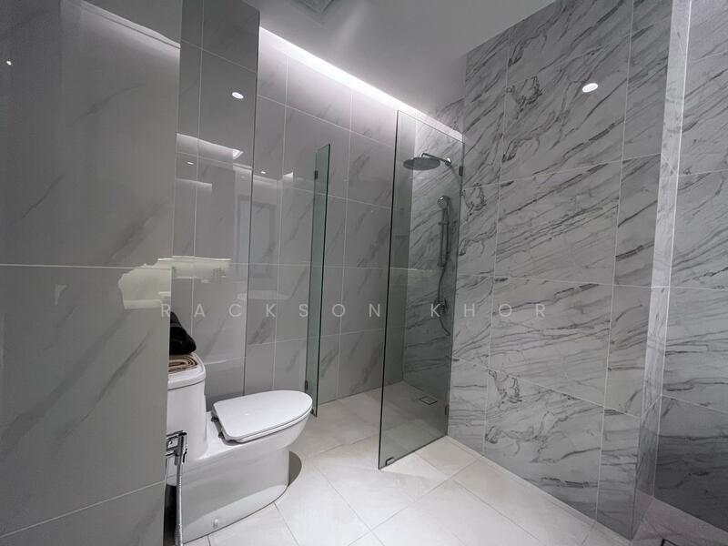 Queens Residences Q3 @ Queens Waterfront - 2
