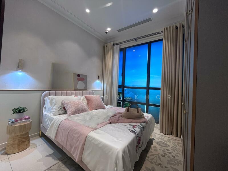 Queens Residences Q3 @ Queens Waterfront - 3
