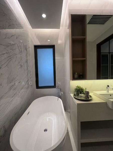 Queens Residences Q3 @ Queens Waterfront - 5