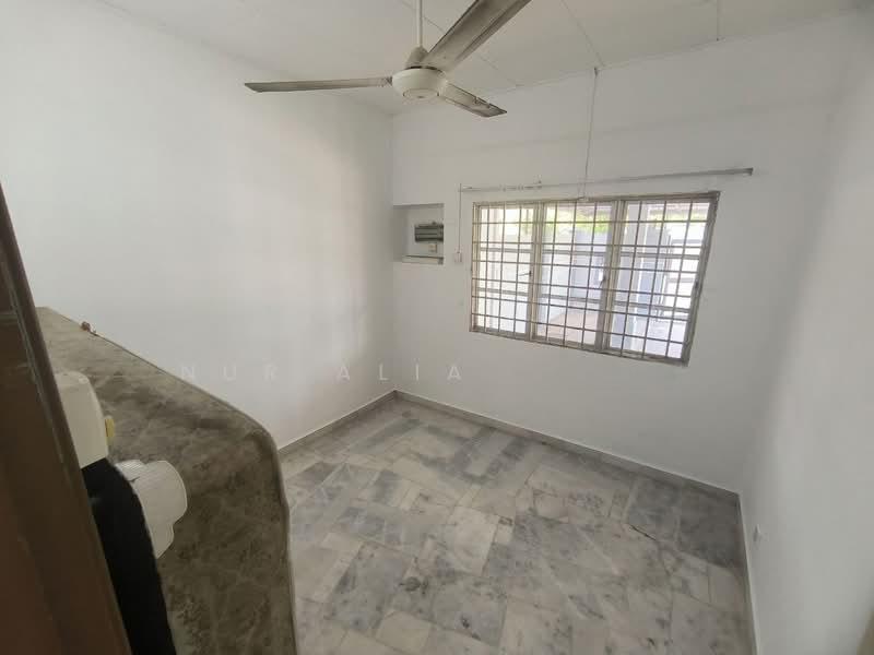 Jalan Zapin,Bandar Bukit Raja - 4