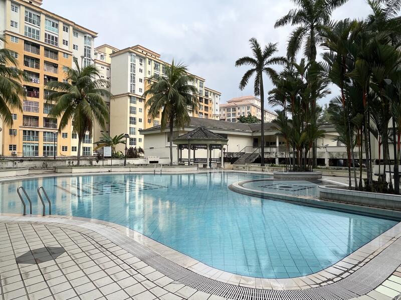 Bukit Awansari (OG Court) - 4