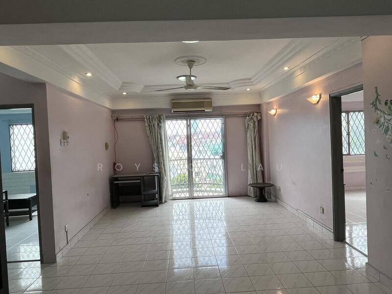 Bukit Awansari (OG Court) - 3